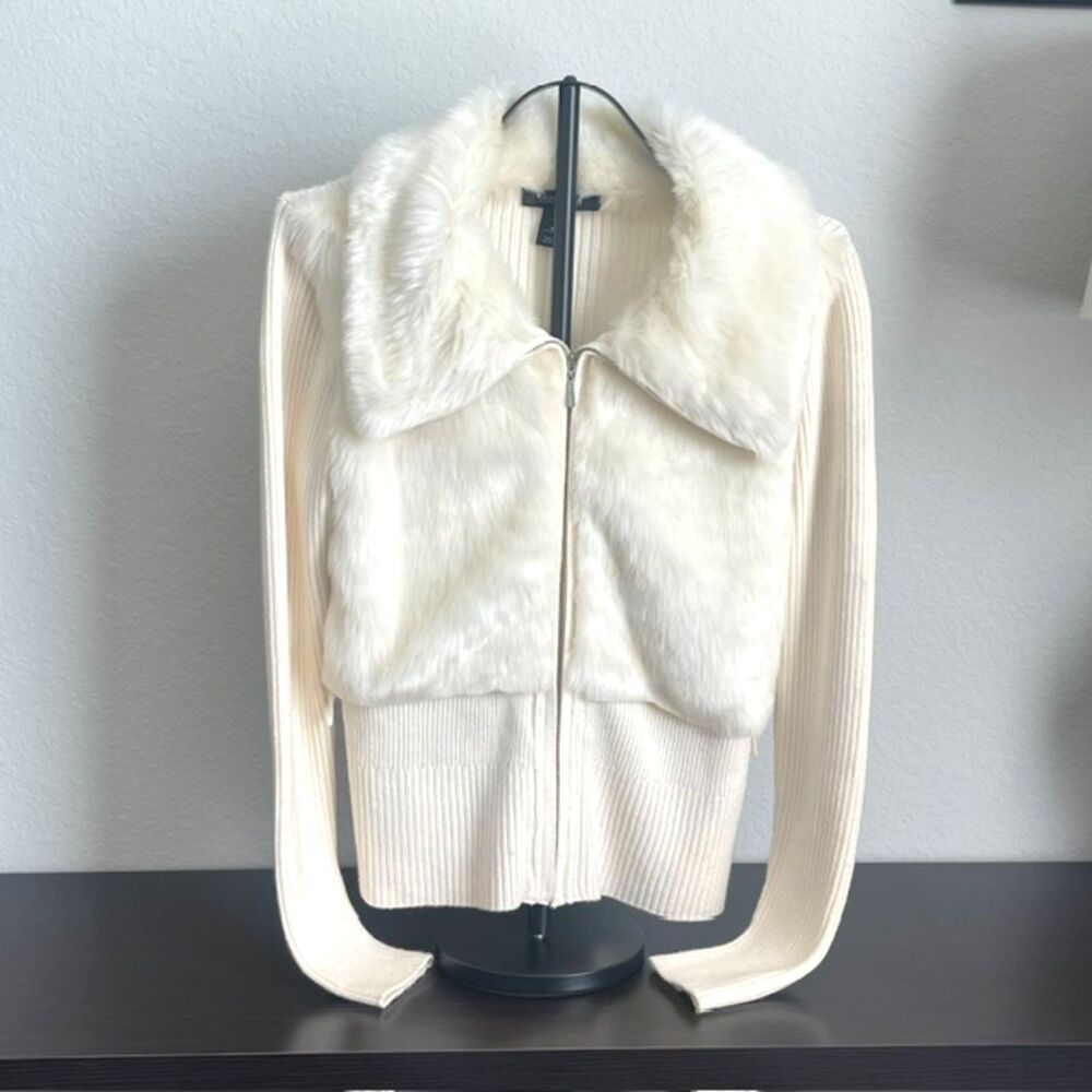 White House Black Market Faux Fur Zip Ribbed Knit Cardigan Jacket Sweater Cream